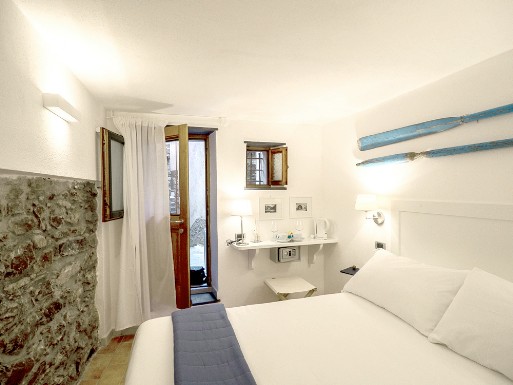 Casa Giamba Bed & Breakfast - Via A. del Santo 60 - Vernazza, Cinque Terre (SP) - Italia